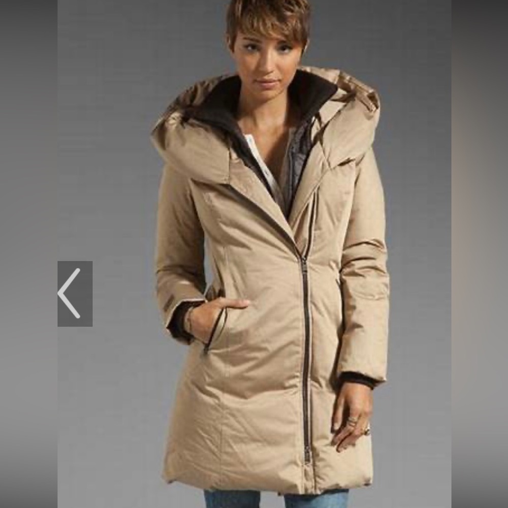 Great condition down puffy coat. Soia & Kyo Camella